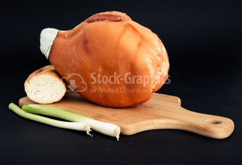 Delicious ham with onion and bread
