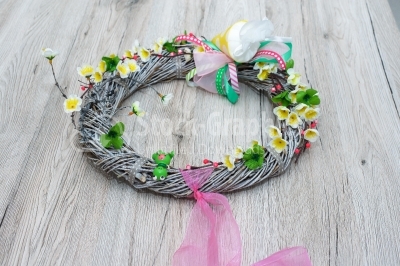 Spring wreath with pink scarf