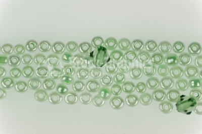 Girls accesories- sand green beads 
